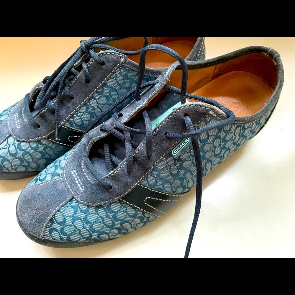 Vintage like new Coach sneakers.